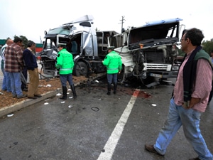 2534 f6a4ecd3 454b 4081 b3df 6803a0c5b5ad frontal