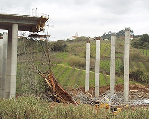 14403 33ba34f8 e0e0 4792 a88c a0901dfe58dd viaduto