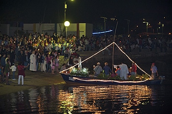 41613 784c532d b0e5 45e2 ad0f d05378d961b3 procissao 1