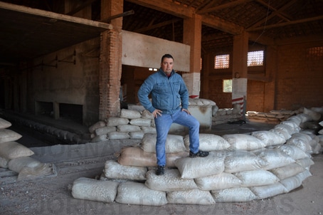 56915 b937d87c c044 47ce 8944 54bc204abb85 cross 1