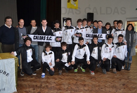 56927 ec9960d8 7707 4e5e be2f ccf468f6ae60 maniche 1