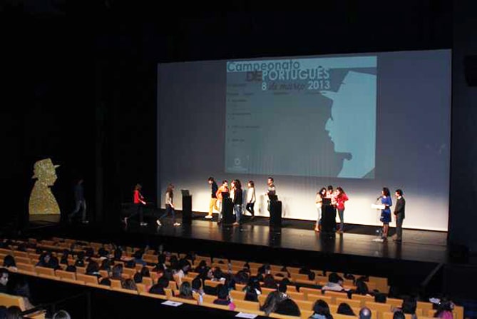 56954-b0e3731d-2708-4b77-90c5-3a2ade727be5-portugues