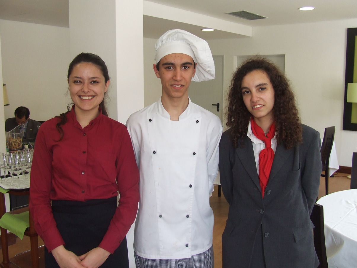 57426-35764adc-e931-4f4a-b864-d1a4b8b14630-cozinha-abril-1