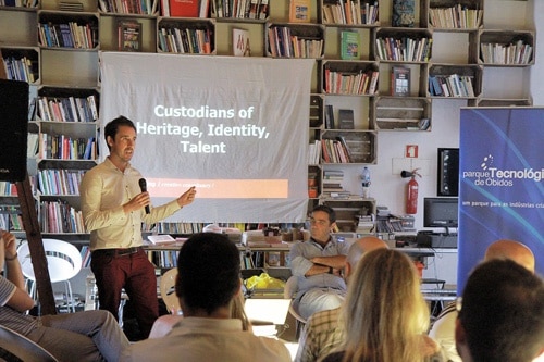 59736 a3cc7935 1a57 4109 840c a4a6daa46b23 tom