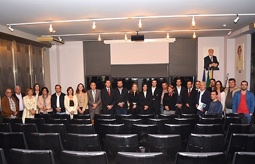 61893 04246309 b065 4d1a a48e 0c61de6d44bb cadaval 61893 04246309 b065 4d1a a48e 0c61de6d44bb cadaval