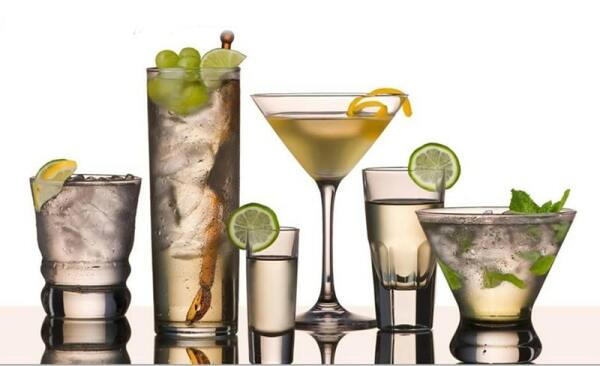 64074 33fe742d c3e9 4e54 ae77 12f030c64bcc cocktails