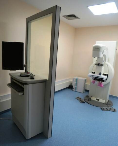 64084 e04b40ab d797 40d1 9e7e e30e60674dc6 mamografo