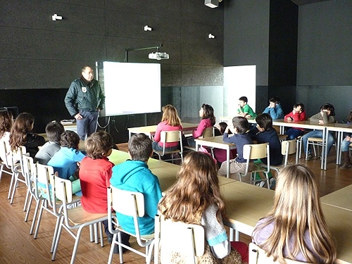 64378 f78e9300 8083 45e4 a083 b4469cdbce63 bullying