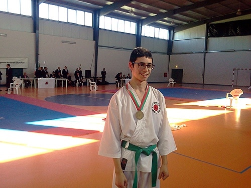 64752 e33189f6 fb43 473a bdf7 b99c33703826 karate1