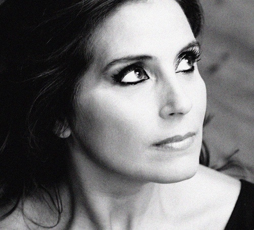 65377 0f849d3d 9d55 4e3c 89a4 6ad87709d1db cristina