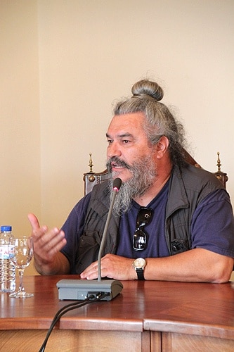 66649-ff1d85bc-356d-4f62-b2ca-353b6045322f-radio