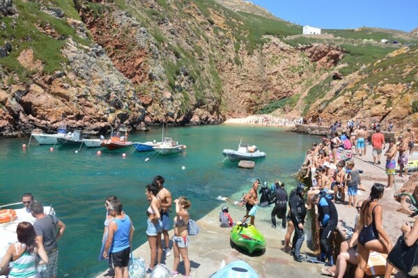 66811 c64e6a39 3bcf 4b02 85ee 432735d76c3a lotacao