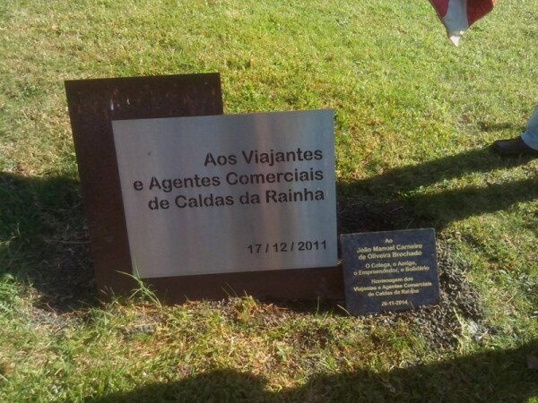 70212 5e85b311 e846 4469 a3fa a4673ad97321 brochado