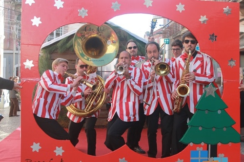 70236 b053f2b1 aea8 46db 8362 b09fb81d175f luzes