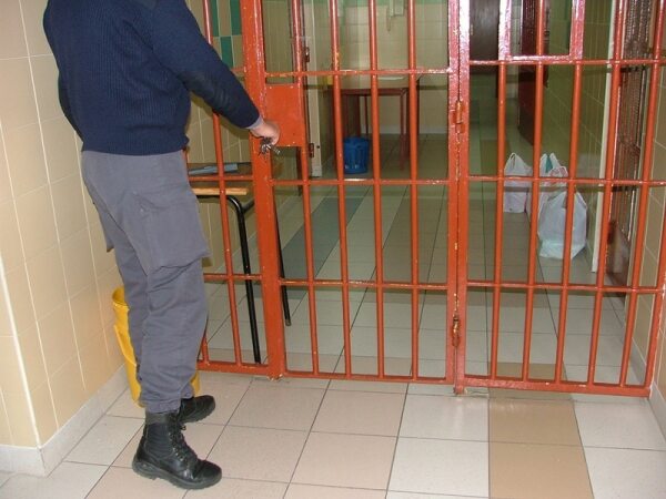 70655 f0dee470 08dd 47c7 9102 6f8e64755959 prisao