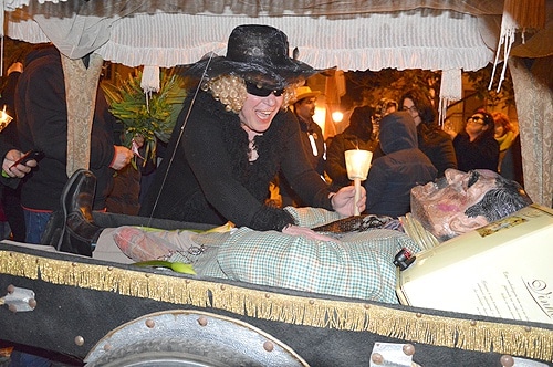 71017 81c9b2eb 85dd 484c b196 f709506cfa97 enterro1 71017 81c9b2eb 85dd 484c b196 f709506cfa97 enterro1