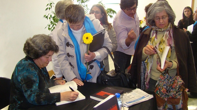 71518-45b1e42a-c14f-4871-9fd1-5e3223e72bec-biblioteca