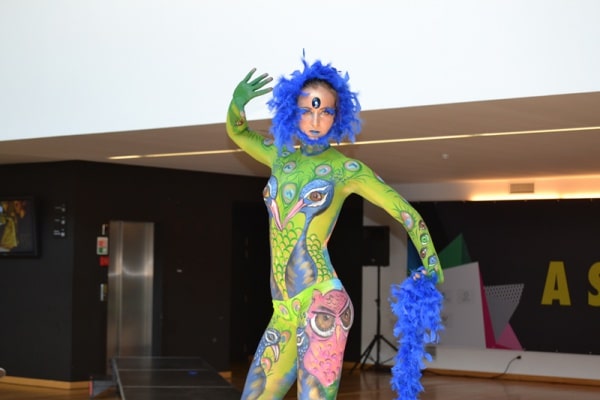 71787 02281a5e 5628 4583 96c0 bceb4f2f481c body1