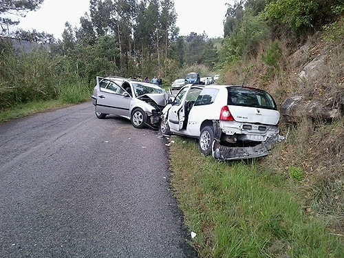 71967 38a69bd0 e525 4a75 9d0c 3a5f523e20bb colisao1