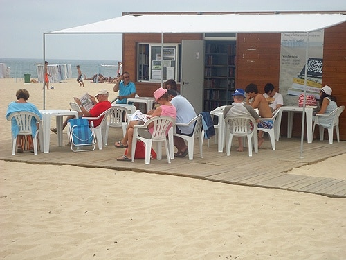 72782 f0937265 65d4 4796 b260 24381bfc5e50 biblioteca