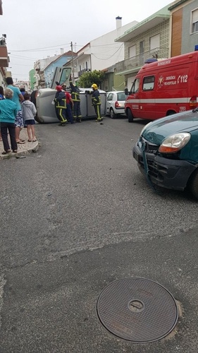 72980 64fc5cd5 efaa 410e 9eeb e249fe6b6623 acidente