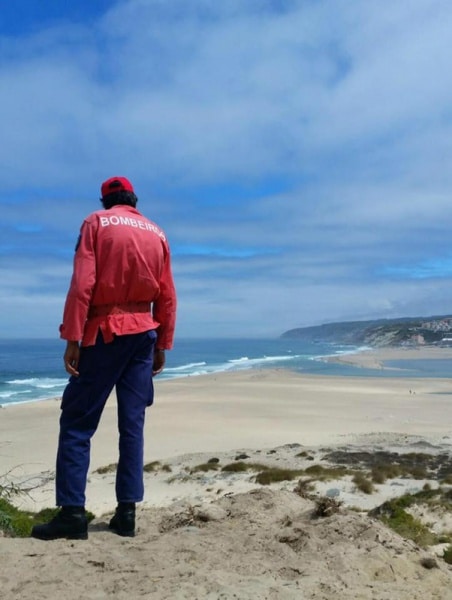 74232 2f38a634 d956 4f4a bee2 4ba0b17136a5 surfistas1