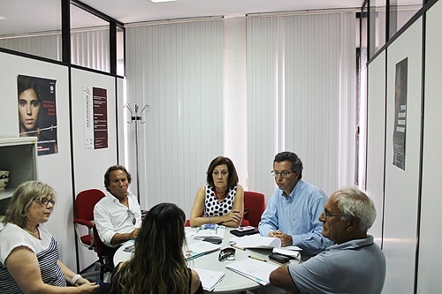 74583 8d9855ce 2233 4224 87cf 39ef3f252783 gabinete