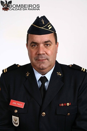 79930-e4316182-d628-4b94-a4cb-f47190e4997f-bombeiro