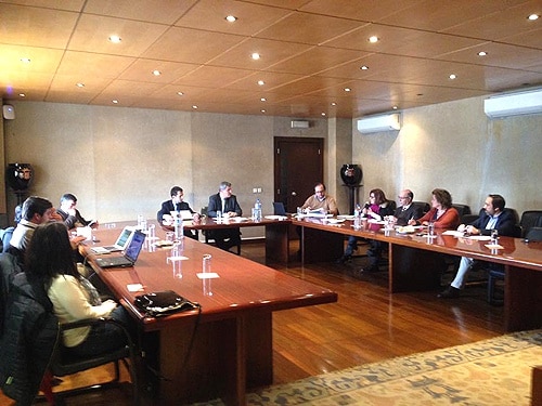 79965-4a756d1a-f189-4475-aa52-53f24dafc00d-reuniao