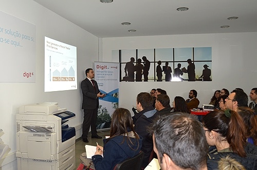 79998 295f00ff f402 4bc3 8de6 c749f368391a digit