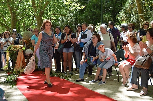 80981 df495108 cff8 4bab ba51 62035da605f7 senior1