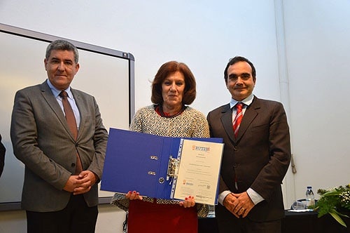 82828 b482742a e009 4a1e 9691 a8df2acb468f senior1