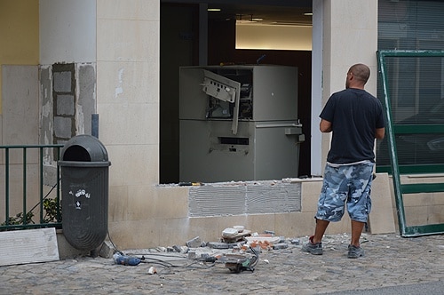 83005 ccc287ea 28fb 4529 bb3b 2b88c76721ff multibanco1