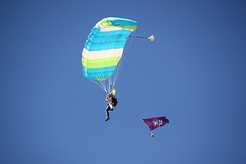 84146 46130bfb d229 4c26 9be7 7f9a428229df paraquedistas