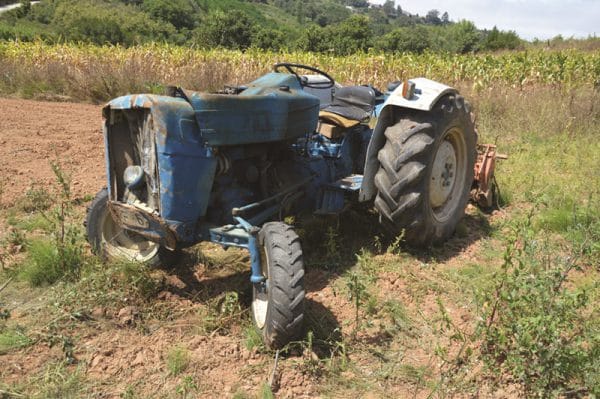 84461 d12275c3 c1fd 4e4f ae2d 6a406a6a826d trator 84461 d12275c3 c1fd 4e4f ae2d 6a406a6a826d trator