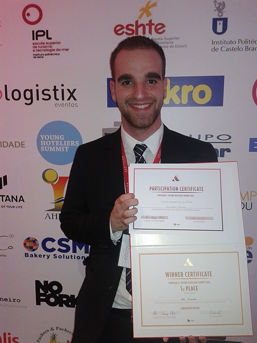 85700-f5a38134-e314-4eb4-895a-d118c0242f1a-estudante