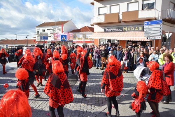 102624 657a047d e866 4963 abee c8c666cc8a09 6878a233 16d2 4399 8d4e eda701d7dbf8 desfile1 102624 657a047d e866 4963 abee c8c666cc8a09 6878a233 16d2 4399 8d4e eda701d7dbf8 desfile1