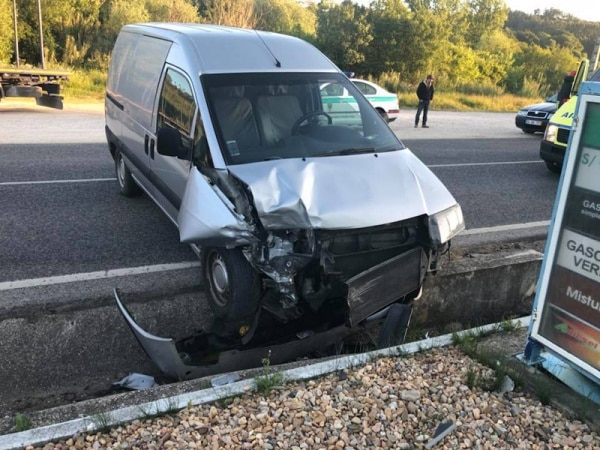 103701 85c0edc0 41de 42d8 9882 d67daf931308 f0f2f8b7 13d5 4250 9957 4bd4eec3d314 choque