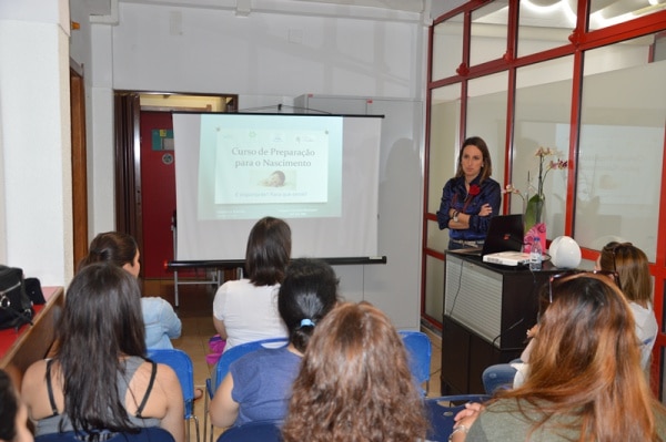 103850 1c0c052c 6f56 421a 85c3 6decad35846b 8398dd25 613b 4a2a 9d7f f3a6fd78e57d mulher 1