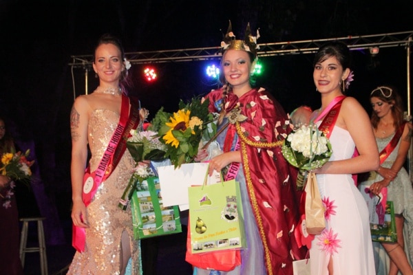 104071 f068adc9 d703 4e99 bd03 83ef0f71aff2 3f063e1d ddd1 476c 95bd 1aaa36309acf flor