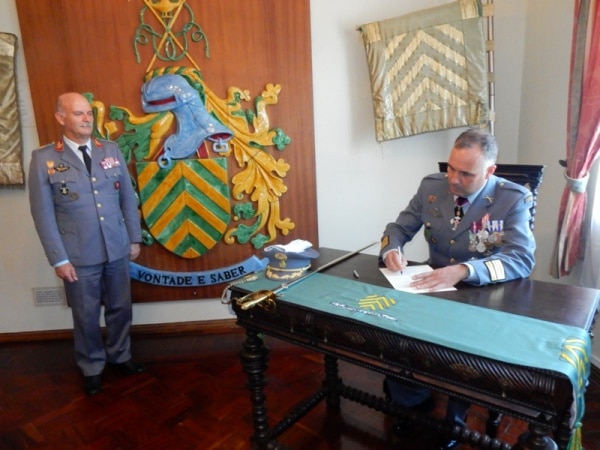 104241 9ce008b6 fbf6 4164 93e1 815602265e2b 3dbcd6db a234 43f4 8bfc f065b50018ca comandante