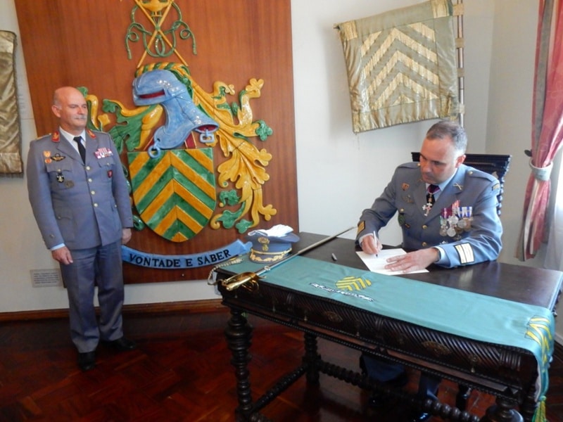 104241-9ce008b6-fbf6-4164-93e1-815602265e2b-3dbcd6db-a234-43f4-8bfc-f065b50018ca-comandante