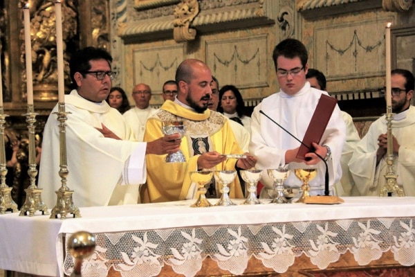 104581 d1a5dbbf 4a8a 4dad bc10 199803ee7f2e 920966c2 f70b 46e7 a839 e9cb81b177a1 missa