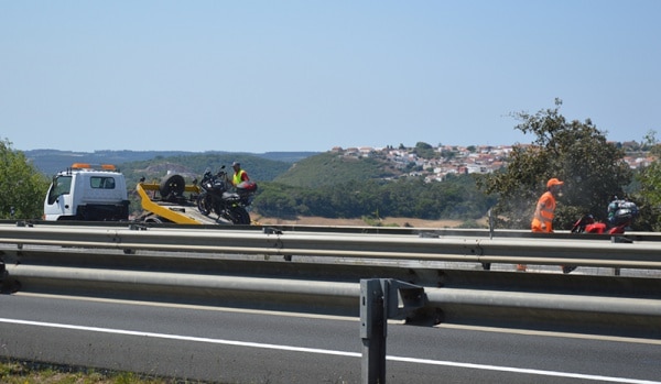 104799 ac8239d7 82f6 42ce 8f04 0648cea1de07 1be7edd0 4a1f 4e91 bda5 3eabc603d7bd despiste1