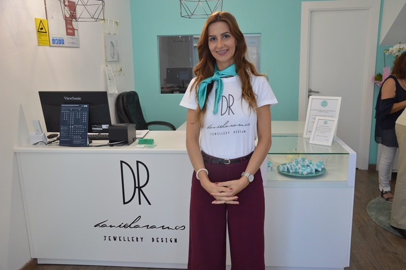 105377-950000b4-d3f0-4241-a4fb-7ea09bd45543-8b86528c-65cb-4325-ac11-5b4e92f46945-dr-1