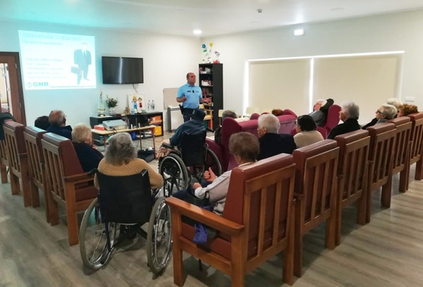 105381 bfcb20a6 1c04 4ba4 b4cc 10250f190068 824368fb f684 4a0e b184 91122e233dd1 burlas