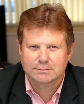 105413 34a43076 44c1 46e5 a1e6 83a28bf95306 59bd98be 957f 4789 baae 875306297f5f ovni