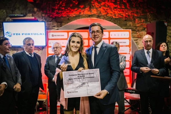 105784 82e0fef0 cbd5 4886 bf7e 26bdfebf5169 e4ffda29 ff47 4b5d 93cb 3663357dc28a esqui