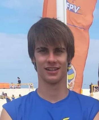 106074 6fb16c3a 6340 427e 956c 4befee885f76 ca27dd2c 671e 4606 8791 44c89fdcc756 madrugo