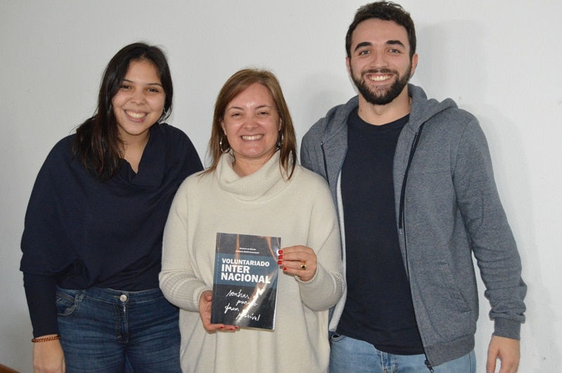 110211-voluntariado1